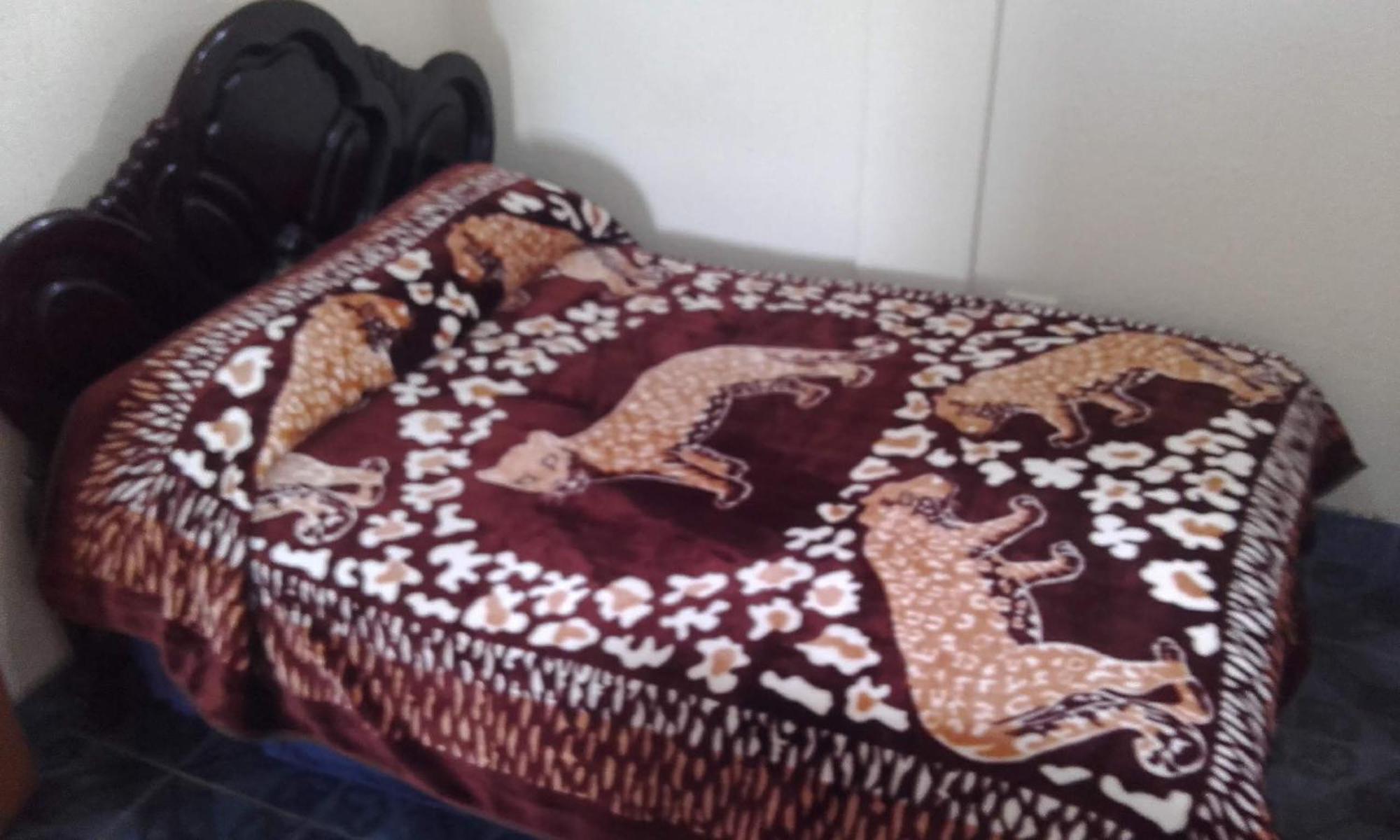 Hostal Lesly Salome Tulcan Bagian luar foto