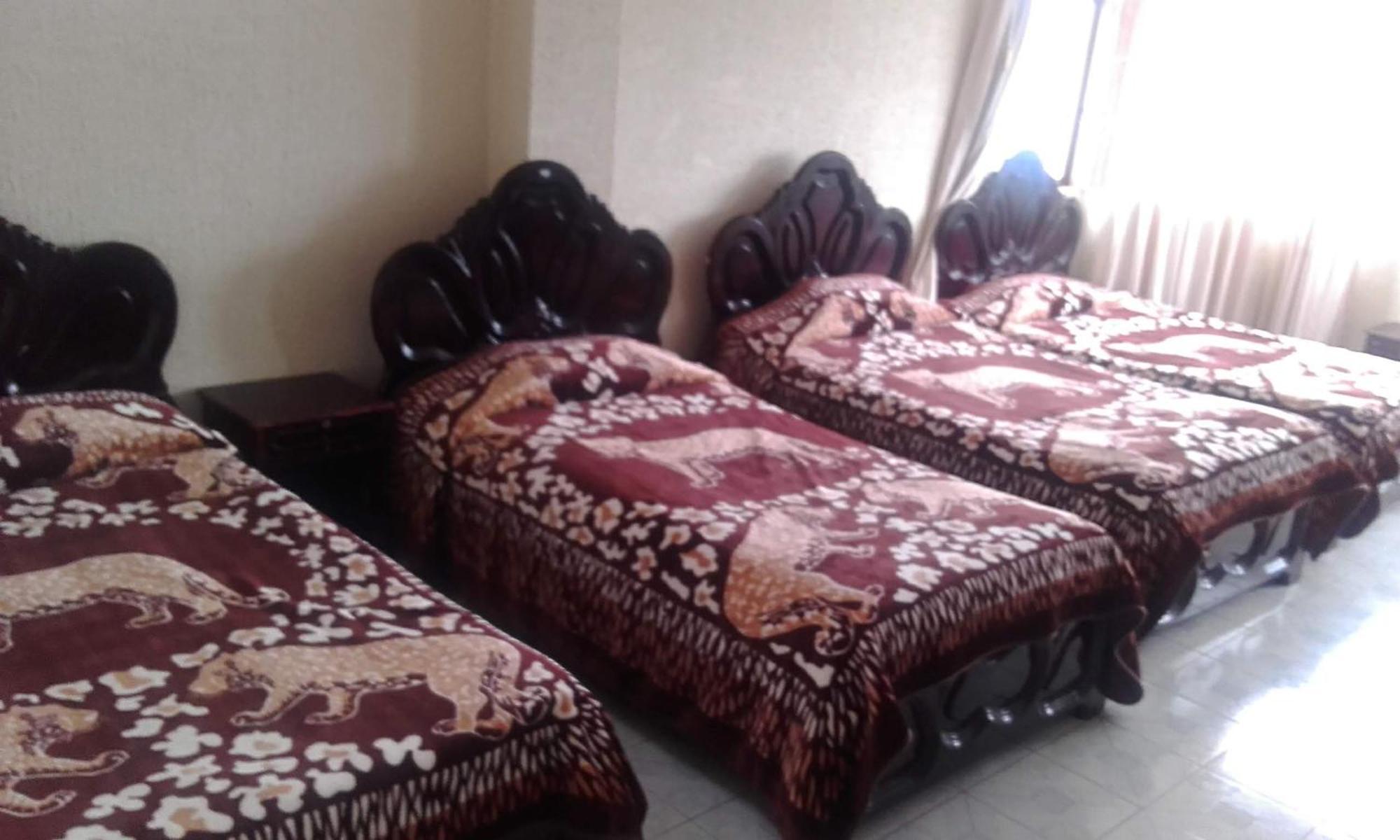 Hostal Lesly Salome Tulcan Bagian luar foto