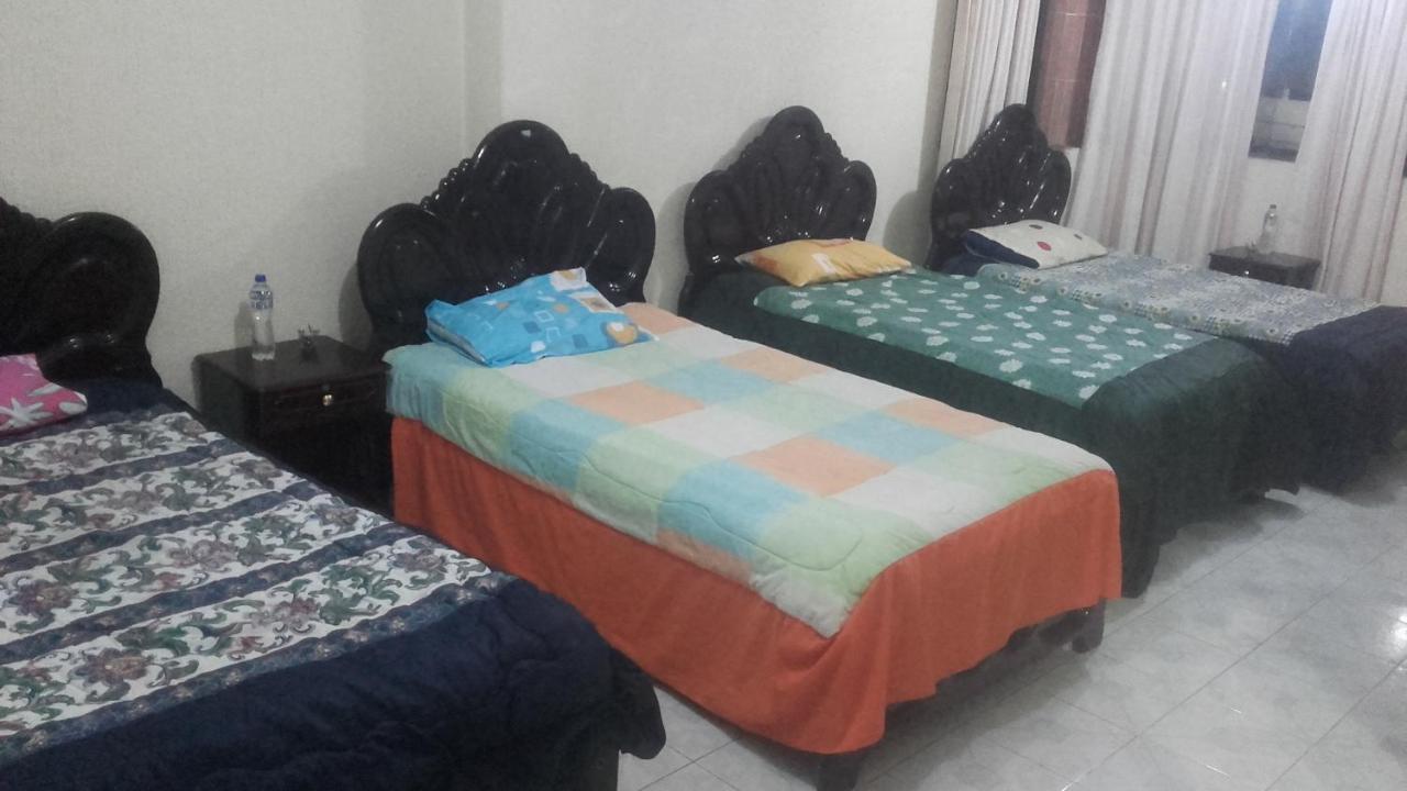 Hostal Lesly Salome Tulcan Bagian luar foto
