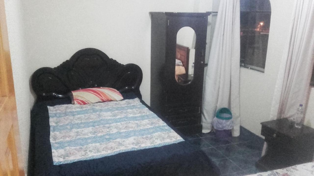 Hostal Lesly Salome Tulcan Bagian luar foto