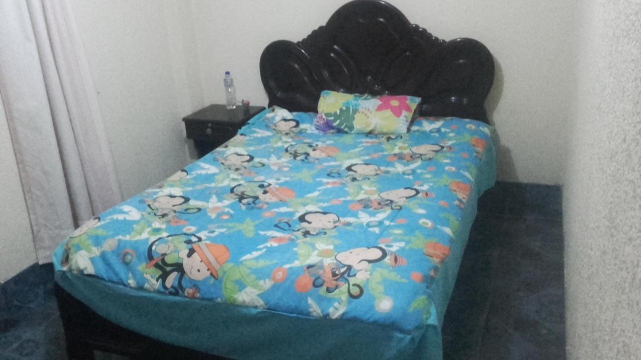 Hostal Lesly Salome Tulcan Bagian luar foto