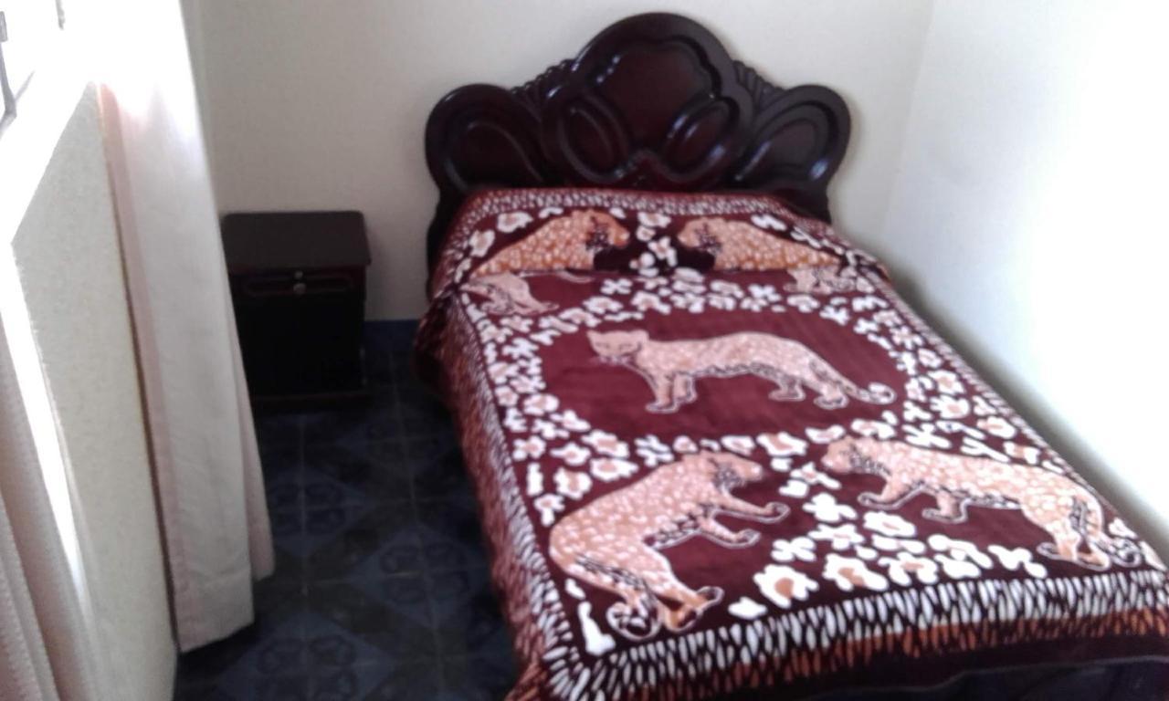 Hostal Lesly Salome Tulcan Bagian luar foto